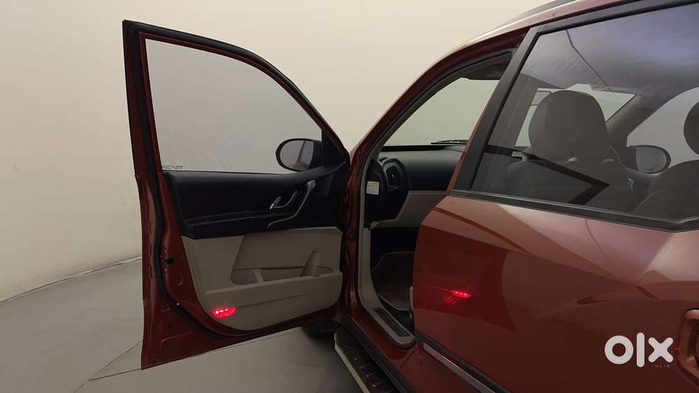 Mahindra Xuv500 W8 At, 2017, Diesel