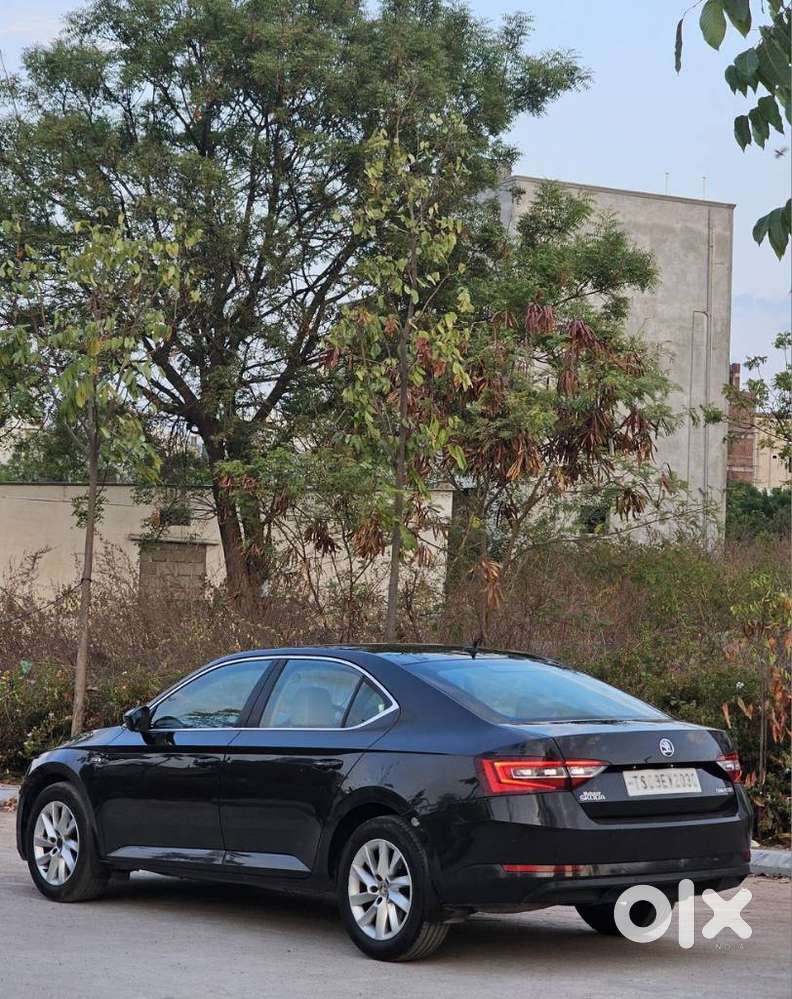 Skoda Superb Elegance Tdi 2.0 At, 2017, Diesel