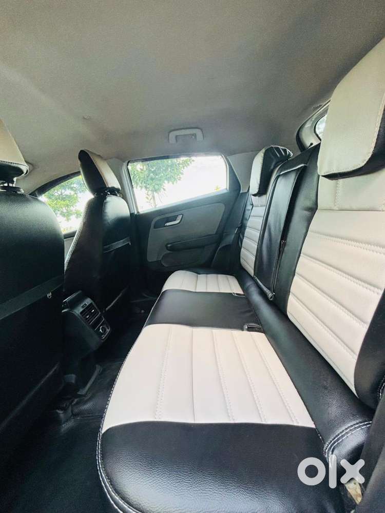 Tata Altroz, 2020, Petrol