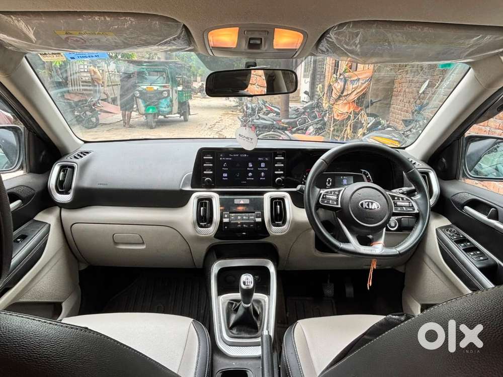 Kia Sonet Petrol 2021