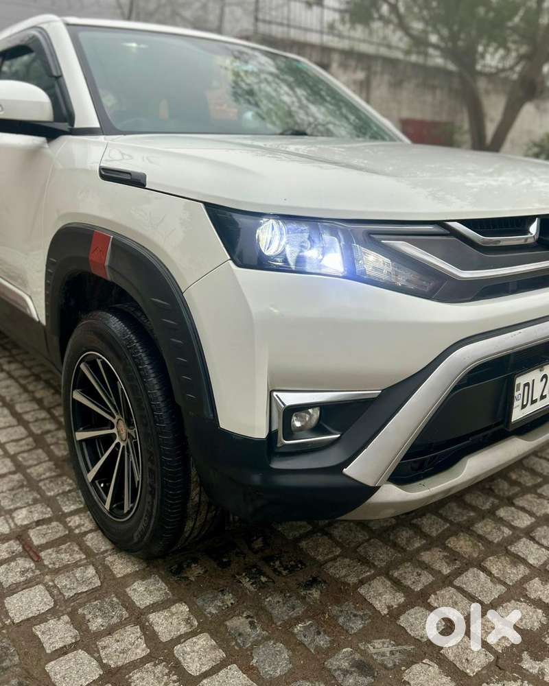 Maruti Suzuki Brezza 1.5 Lxi Cng, 2024, Cng & Hybrids