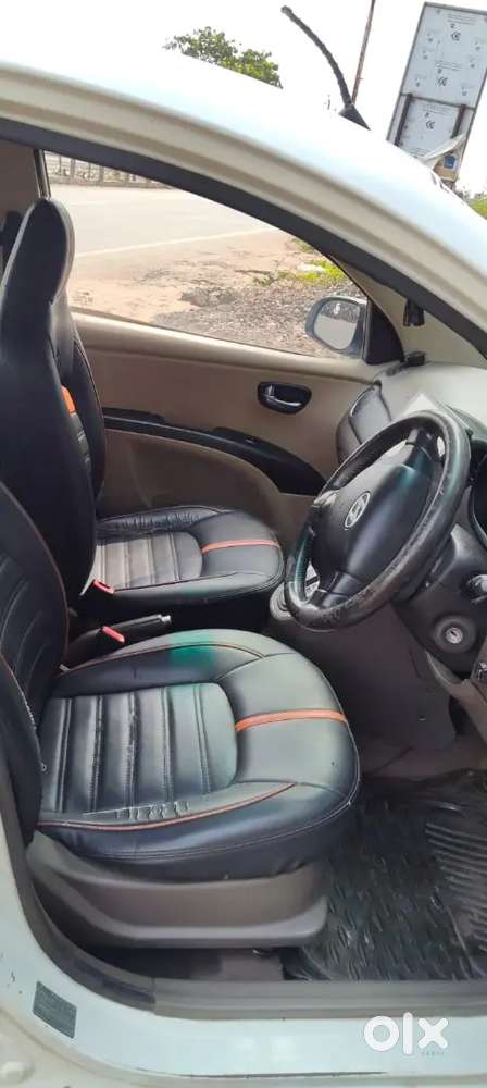 Hyundai I10 Sportz 2012