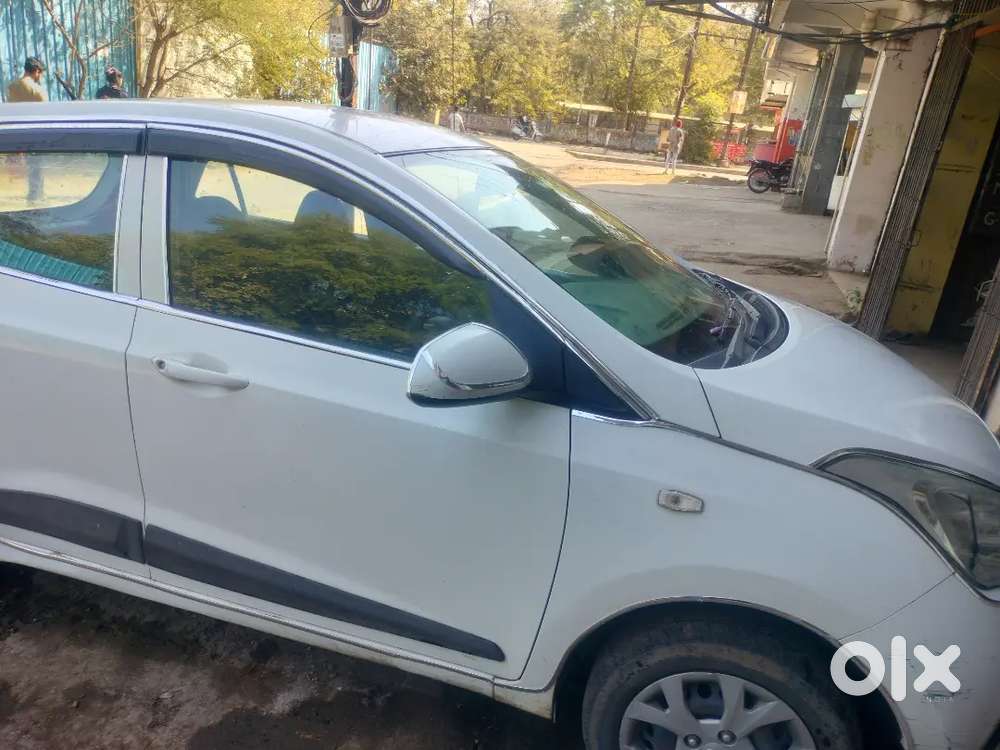 Hyundai Grand I10 2016 With Kms Driven