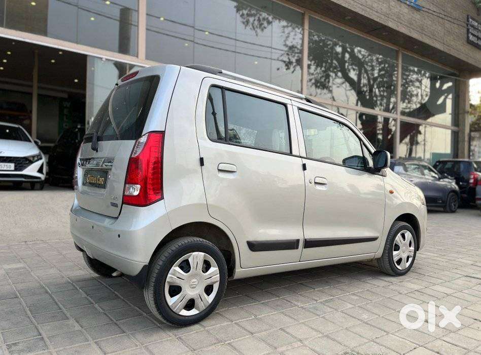 Maruti Suzuki Wagon R Vxi Amt Opt 1.2, 2017, Petrol