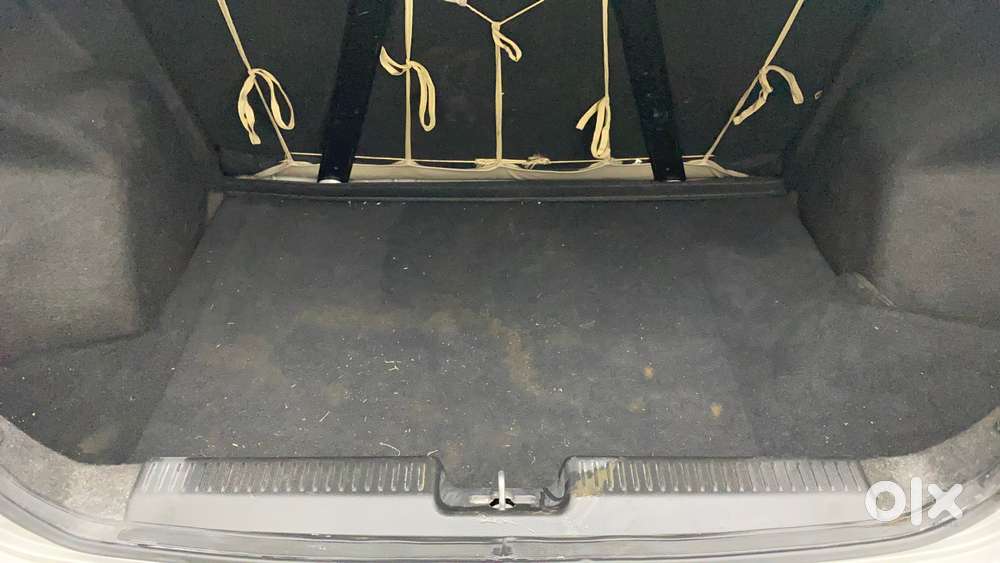 Maruti Suzuki Swift Dzire Amt Vxi, 2017, Petrol