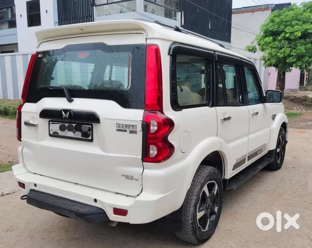 Mahindra Scorpio Classic, 2023, Diesel