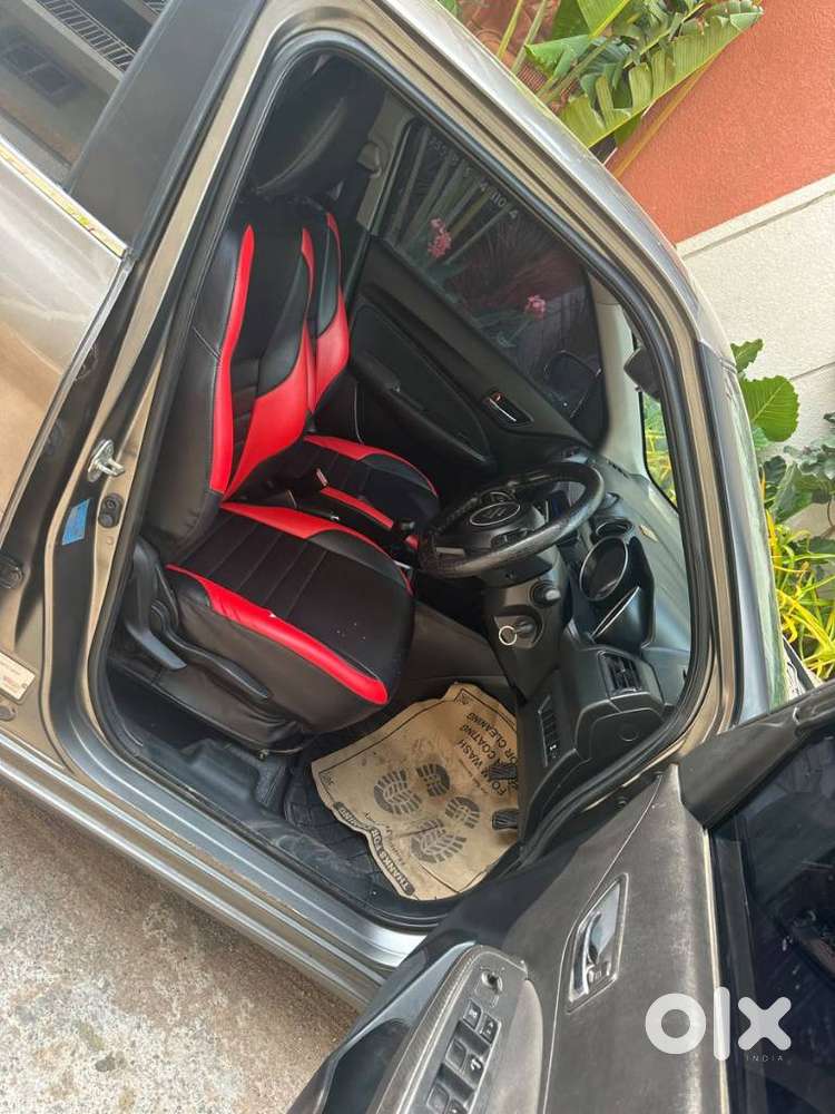 Maruti Suzuki Swift 1.2 Vxi (o), 2023, Petrol