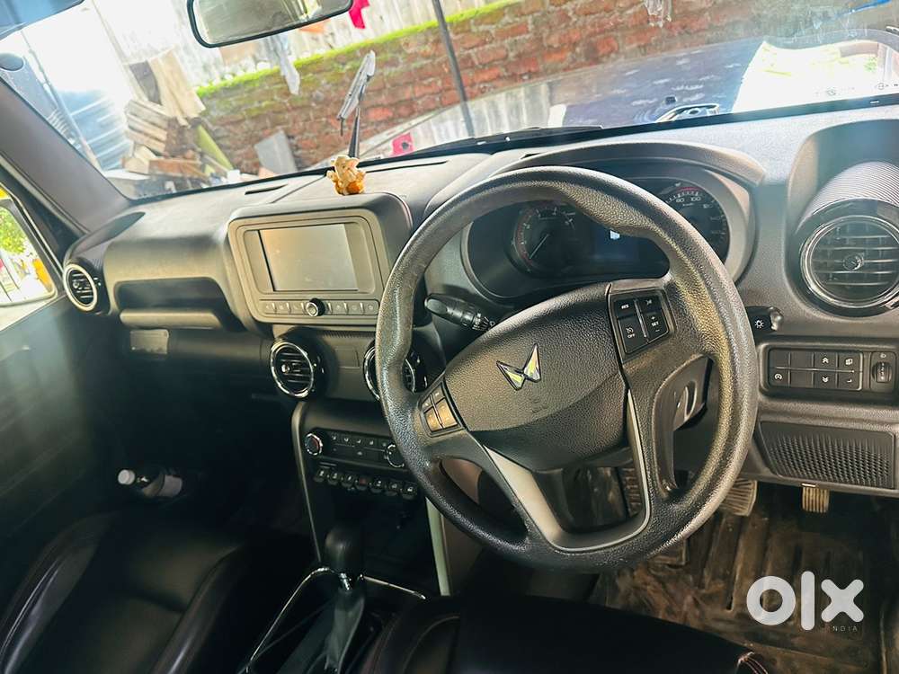 Mahindra Thar Petrol 2023