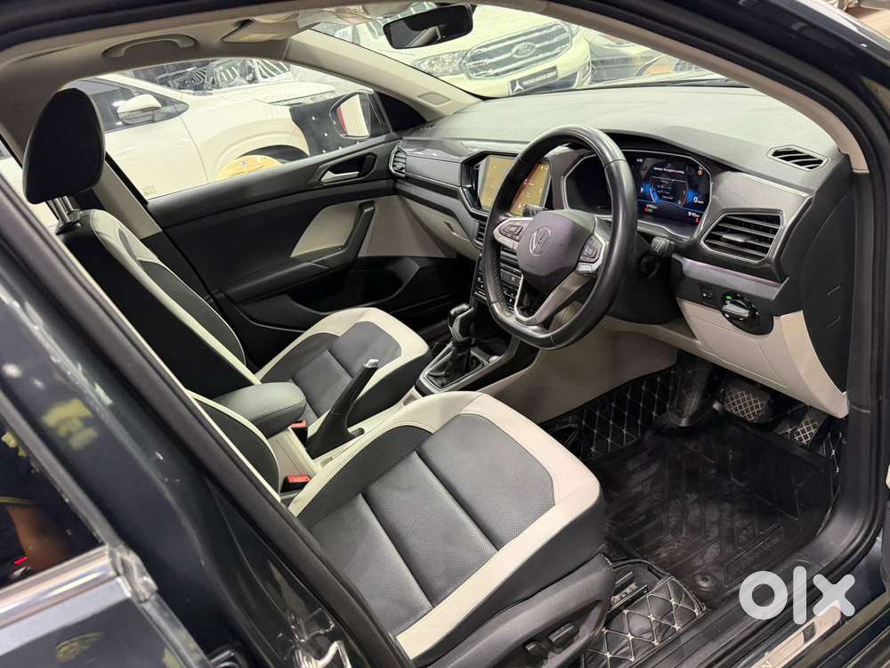 Volkswagen Taigun 1.0 Tsi Topline At, 2023, Petrol