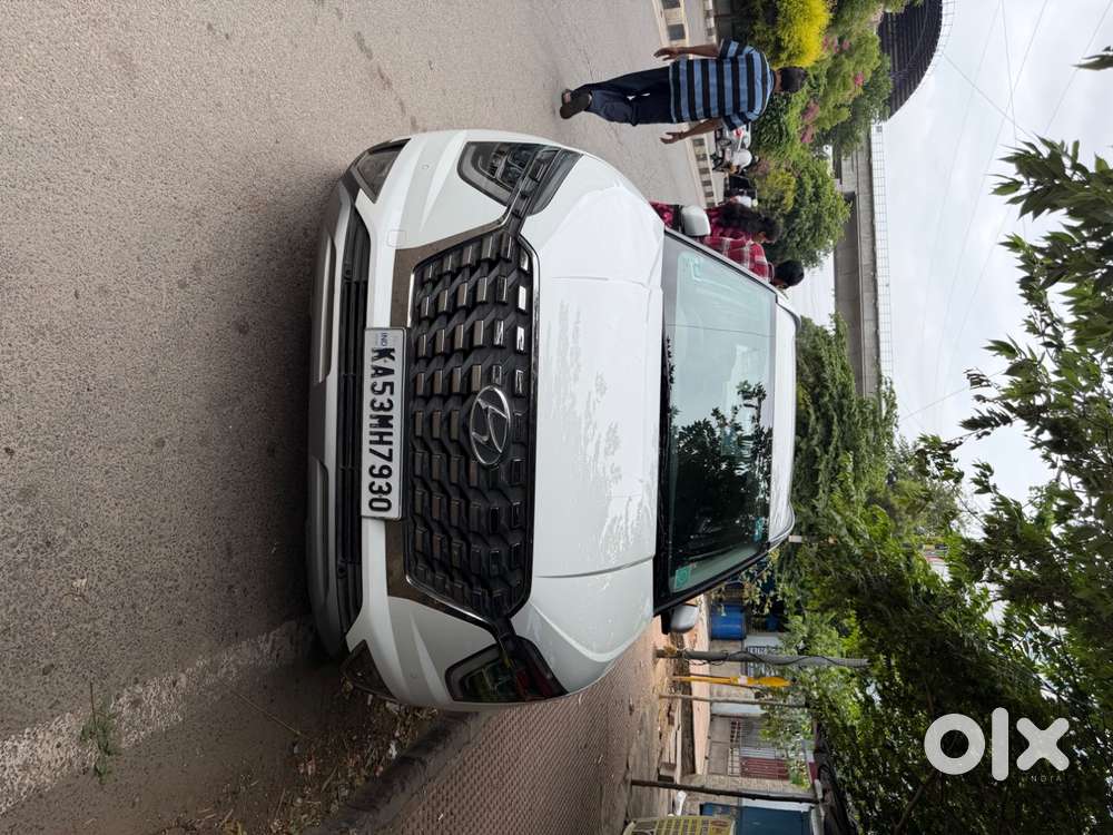 Excellent Condition Automatic Alcazar Single Owner 21000 Km