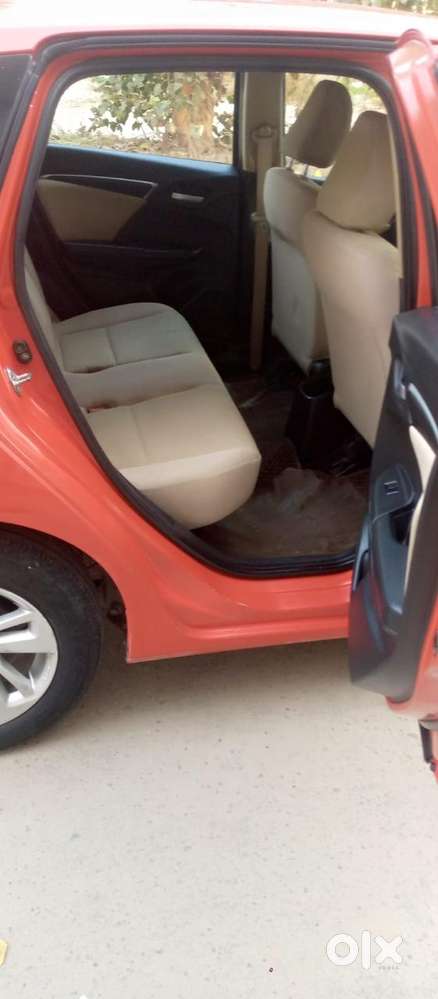 Honda Jazz V Automatic, 2015, Petrol