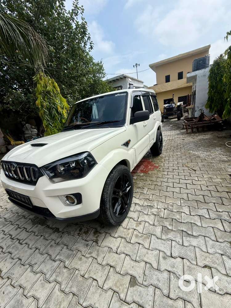 Mahindra Diesel Car 2013