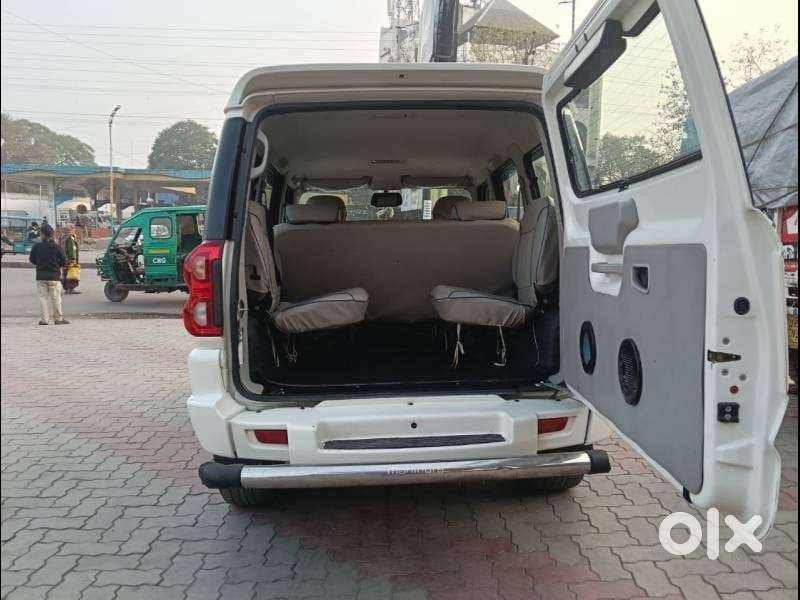 Mahindra Scorpio S6 Plus, 2016, Diesel