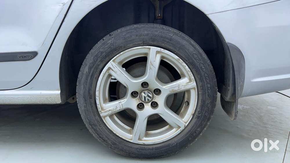 Volkswagen Vento Petrol Highline, 2013, Petrol