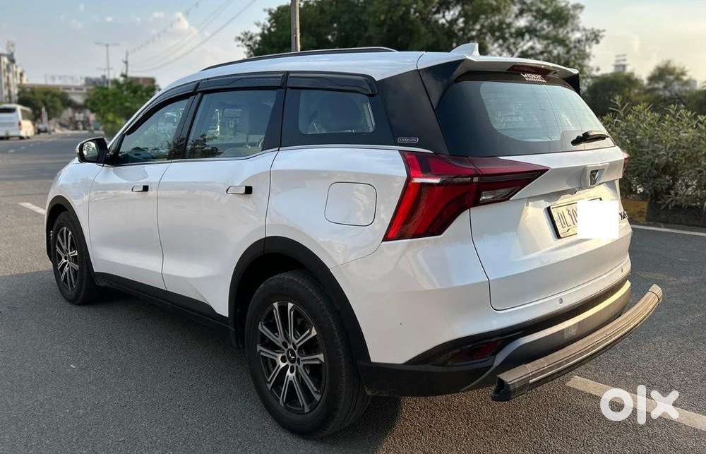 Mahindra Xuv700 2.2 Ax 7 Diesel At Luxury Pack Str, 2025, Diesel
