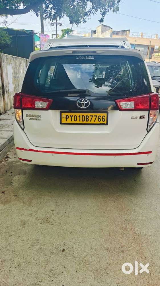 Toyota Innova Crysta 2.4 G Mt, 2024, Diesel