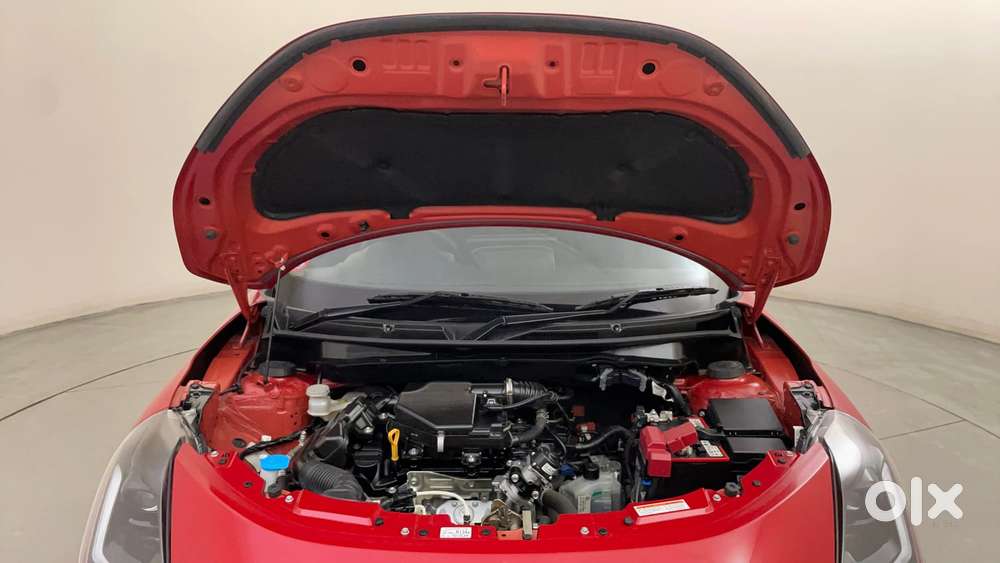 Maruti Suzuki Swift Zxi Plus Amt Dual Tone, 2025, Petrol