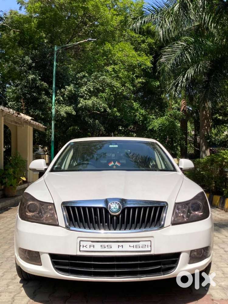 Skoda Laura 2012