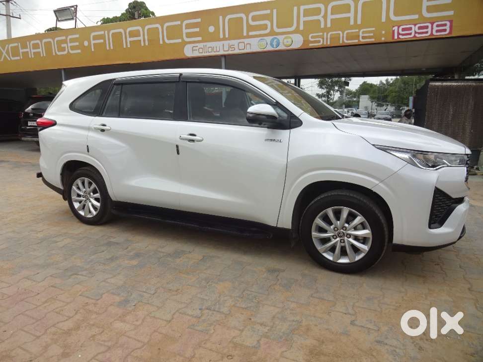 Toyota Innova Hycross 2.0 Vx Hybrid 8 Str, 2024, Petrol