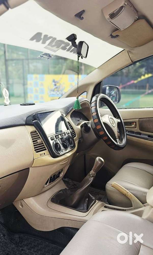 Toyota Innova 2.5 G4 Diesel 8-seater, 2005, Diesel