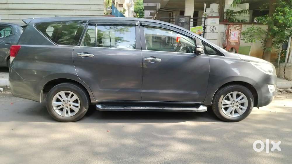 Toyota Innova Crysta 2.4 V 7 Str, 2016, Diesel