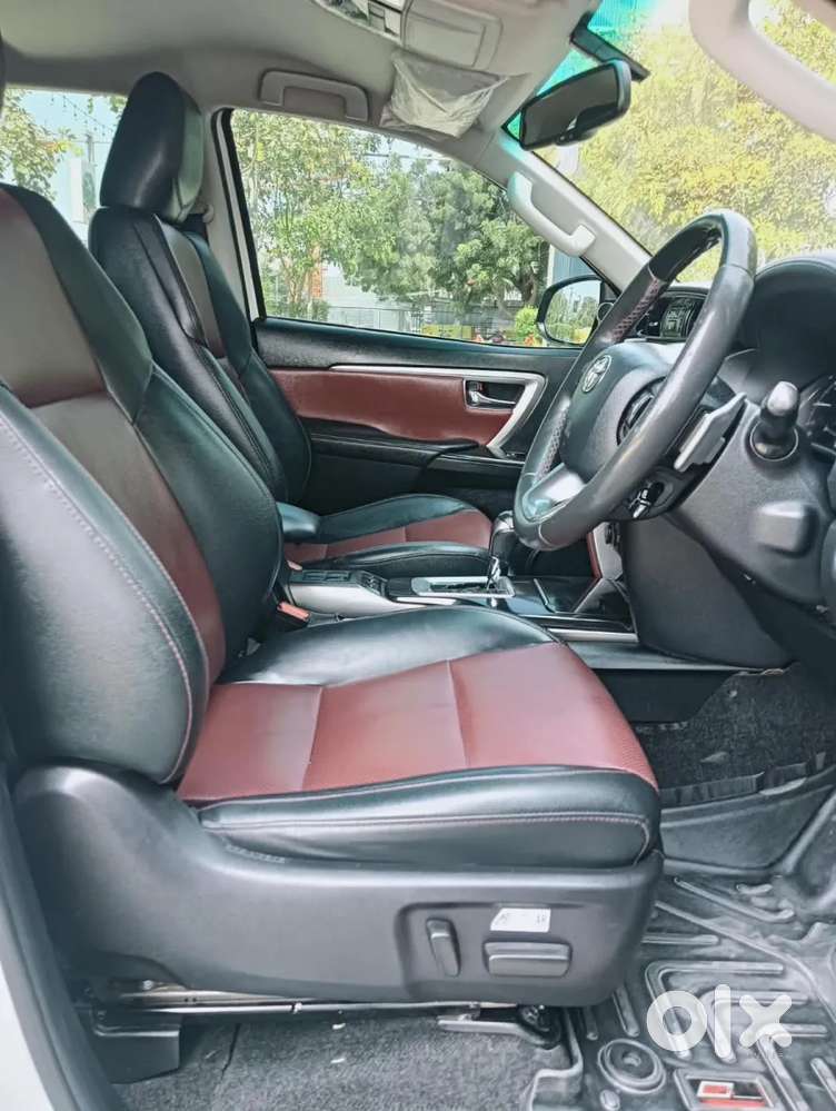 Toyota Fortuner Legender, 2023, Diesel