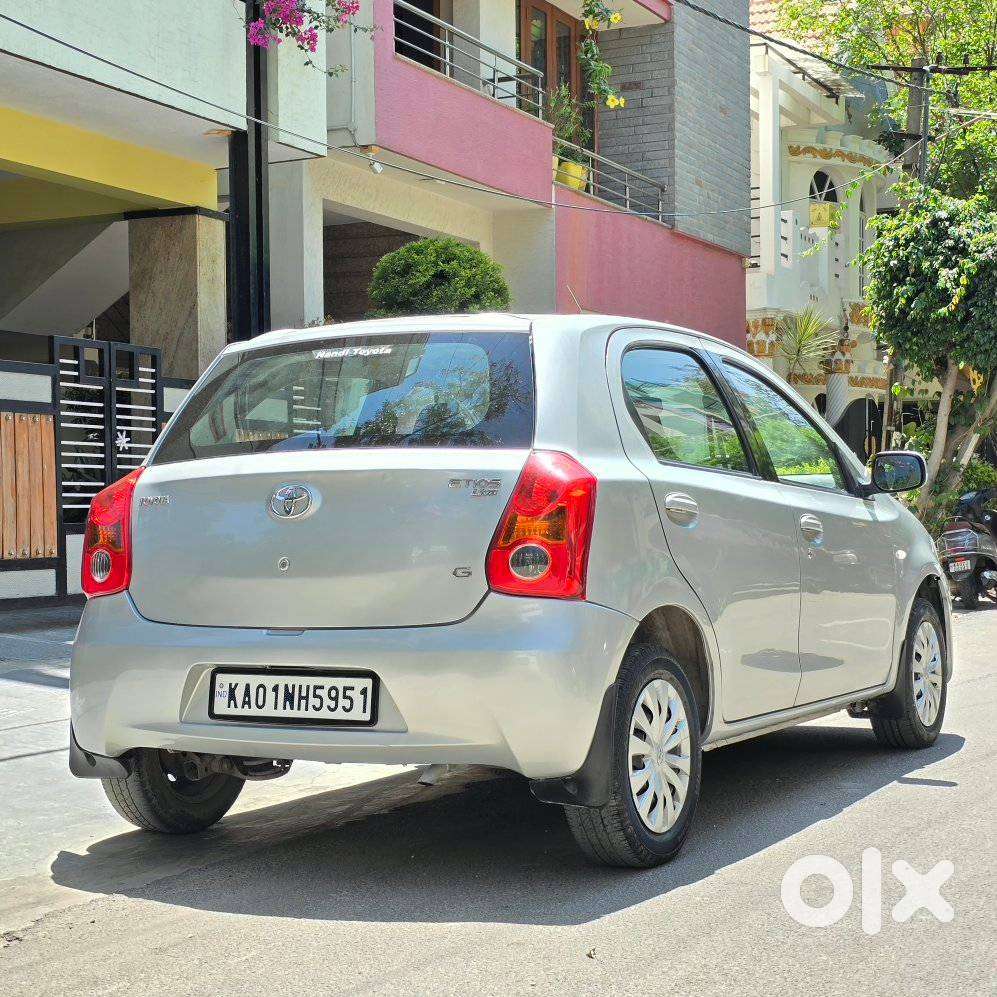 Toyota Etios Liva 2011-2012 G, 2011, Petrol