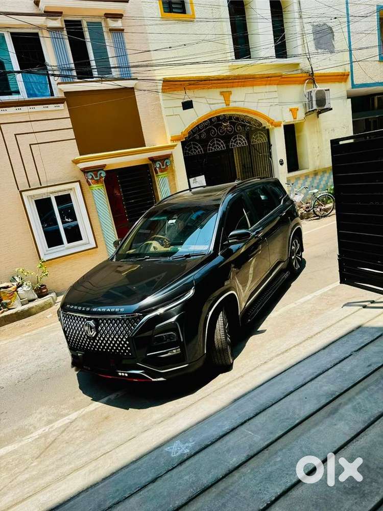 Mg Hector Plus 2023 Petrol Well Maintained