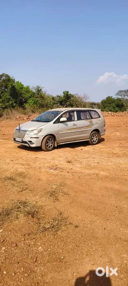 Toyota Innova 2013