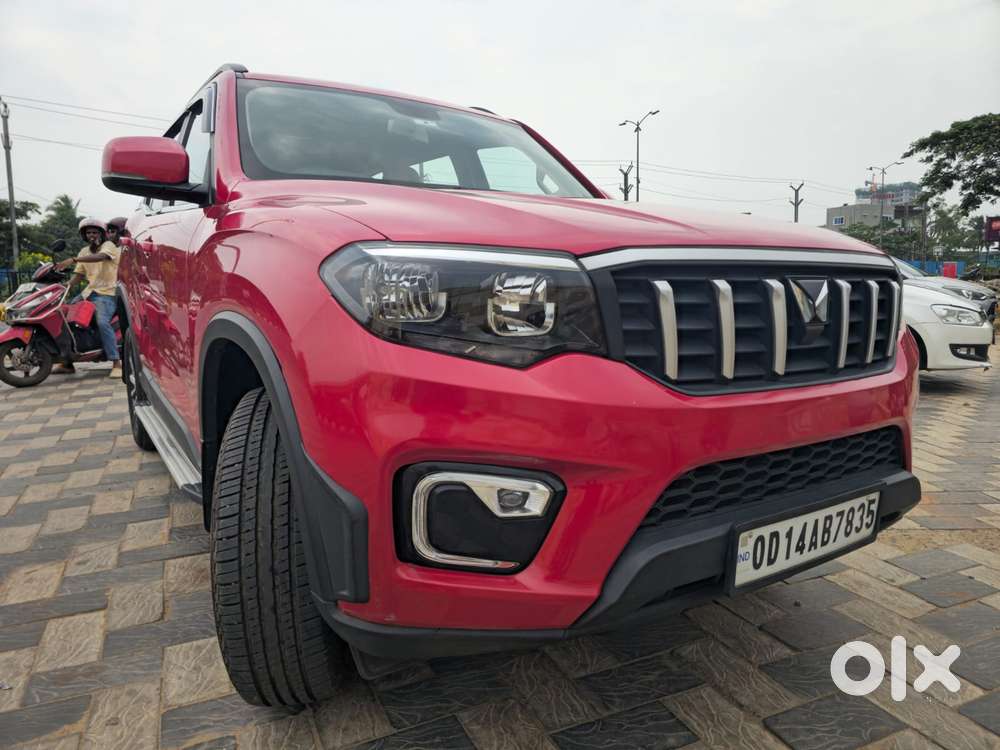 Mahindra Scorpio N Z4 Petrol Mt 7 Str, 2024, Petrol