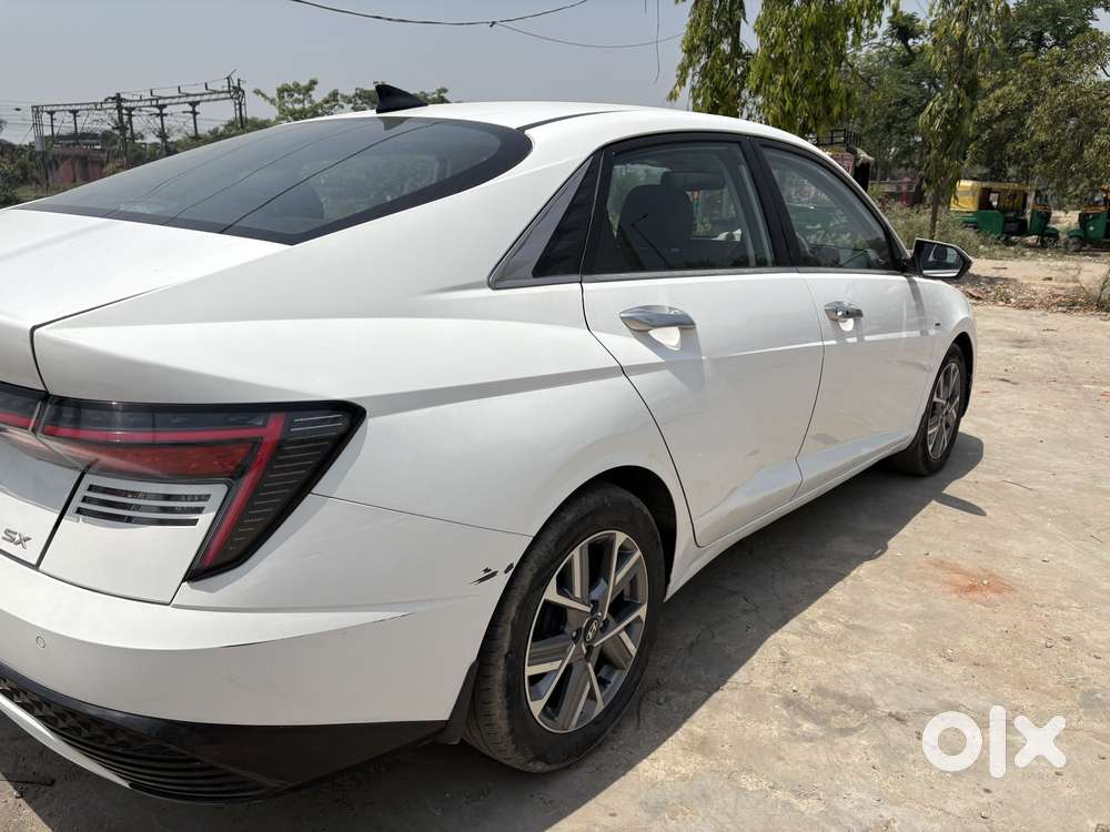 Hyundai Verna 1.5 Sx Vtvt Ivt, 2024, Petrol