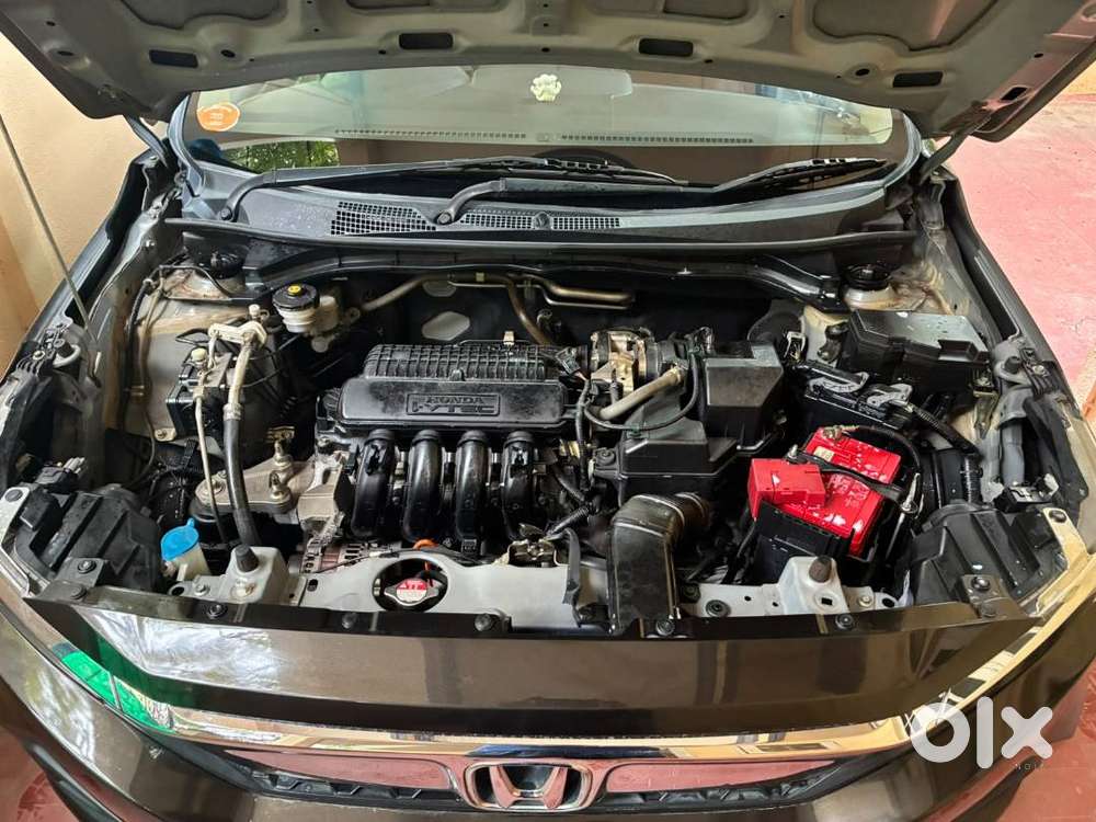 Like new Honda Amaze 1.5 V CVT 2018