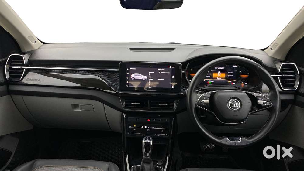Skoda Kushaq 1.0 Tsi Style At, 2023, Petrol