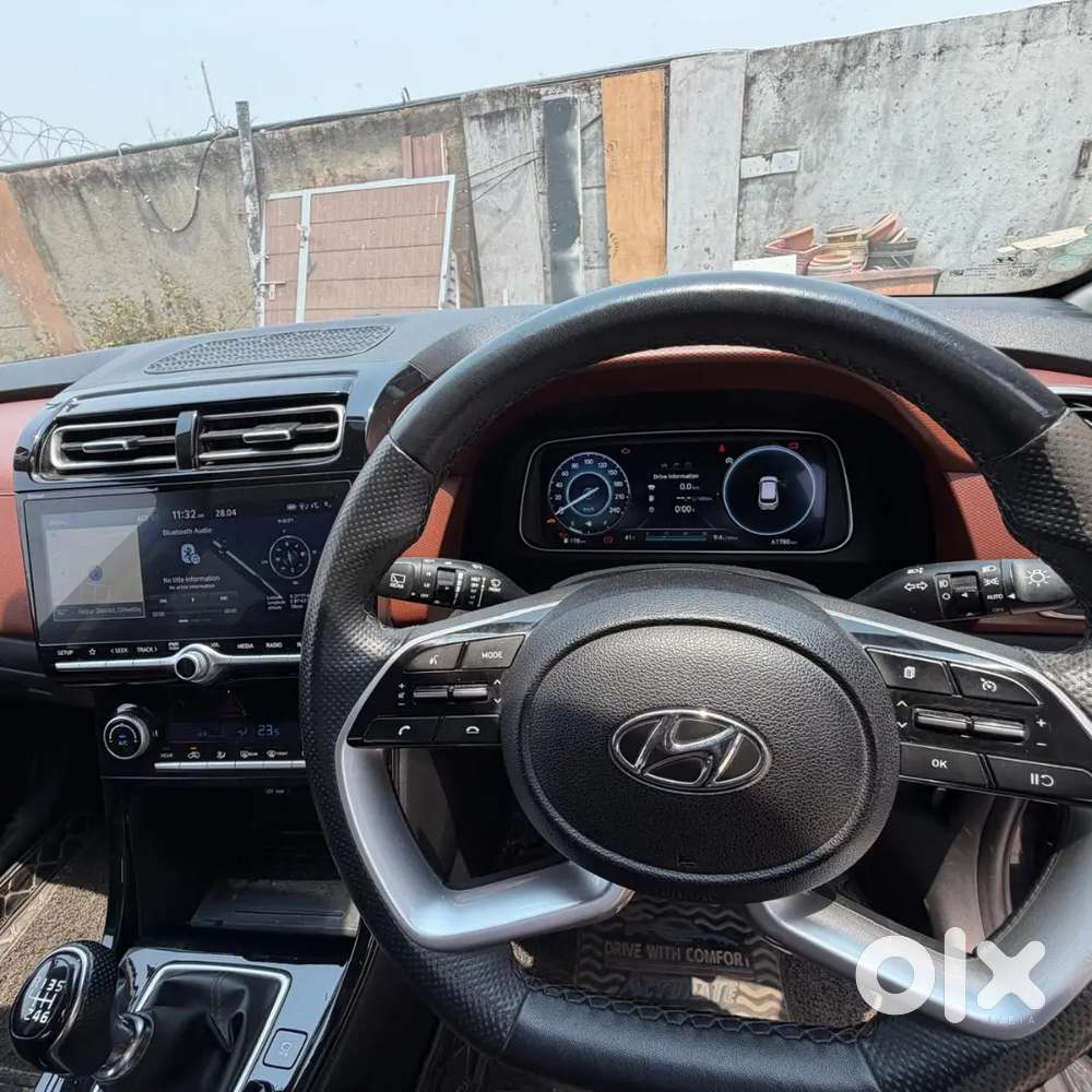 Hyundai Alcazar 1.5 Petrol Platinum Single Owner Manual 61780km