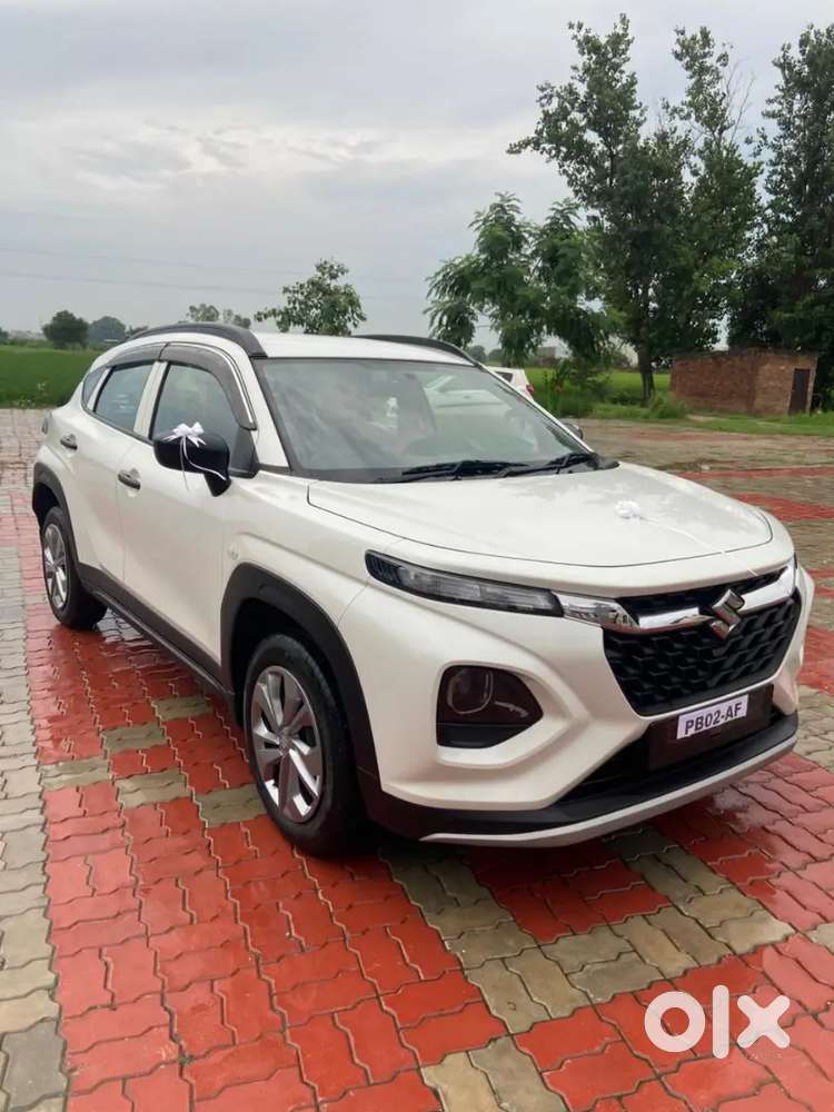 Maruti Suzuki Fronx 2025 Petrol 1200 Km Driven