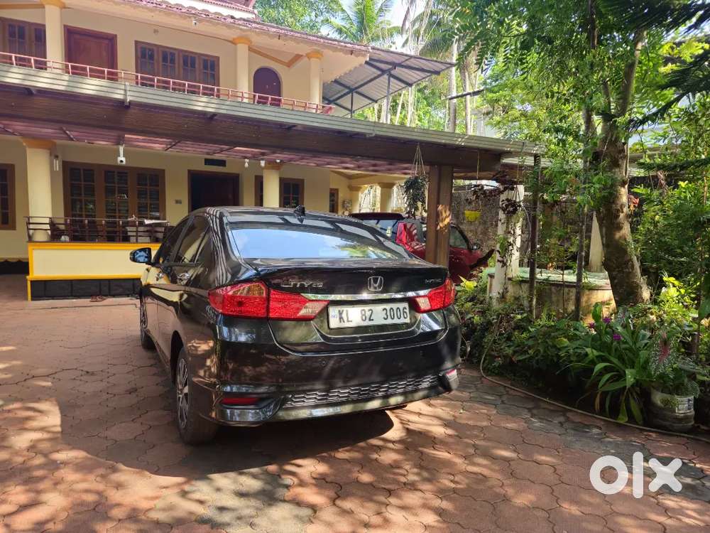 Honda City 2021 1.5 I-vtec  Single Owner  26,000 Km