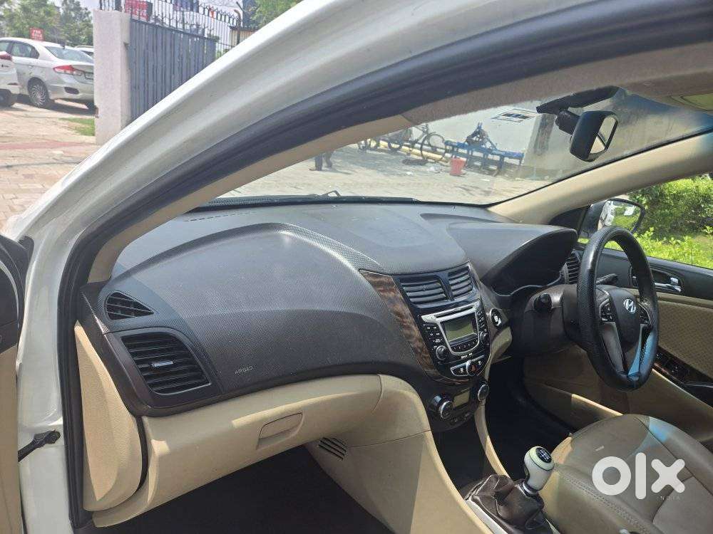 Hyundai Verna Fluidic 1.6 Crdi Sx Opt, 2012, Diesel