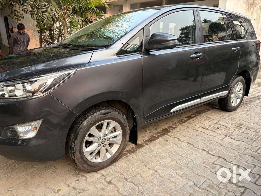 Toyota Innova Crysta 2.4 G Mt, 2018, Diesel
