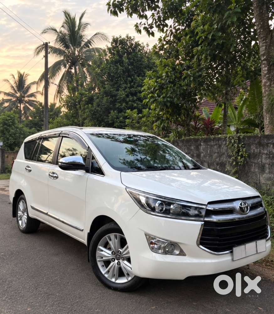 Toyota Innova Crysta 2018