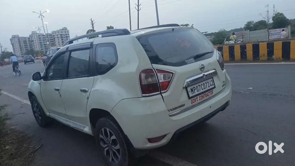 Nissan Terrano 2015 Diesel 79400 Km Driven