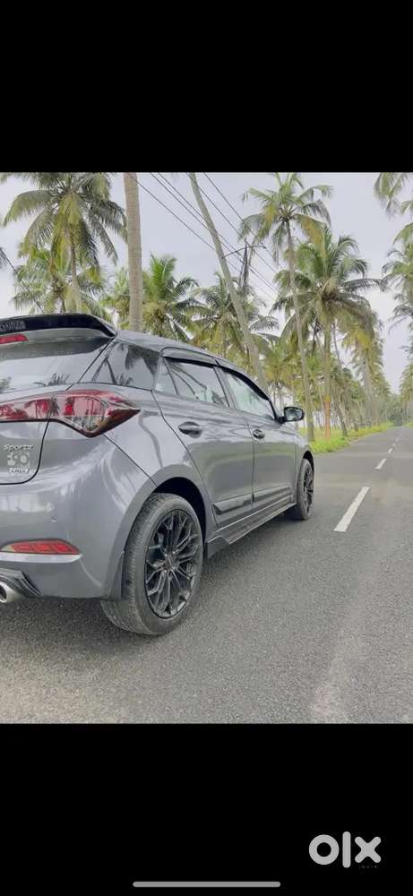 Gunmetal Grey I20 Sport Crdi