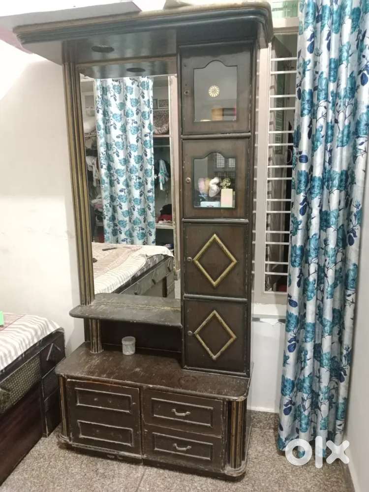 Old wooden dressing table
