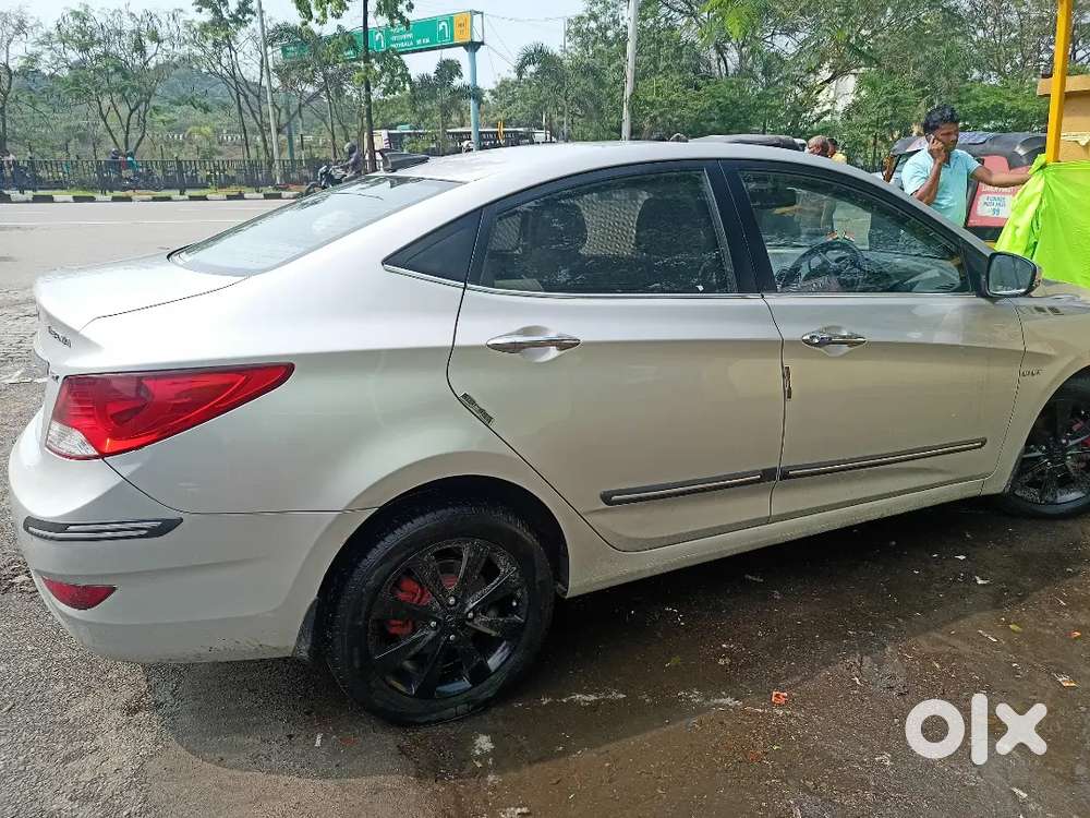 Hyundai Verna 2012 Petrol 85000 Km Driven