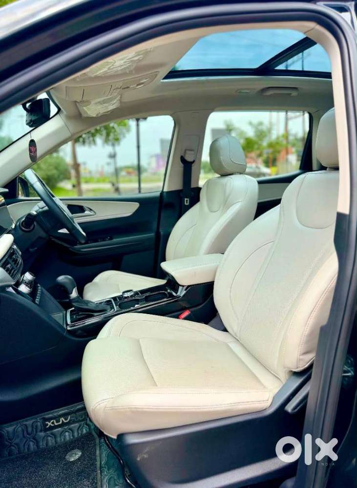 Mahindra Xuv700 2.2 Ax 7 Diesel At Luxury Pack Str, 2025, Diesel