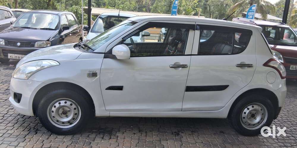 Maruti Suzuki Swift Lxi Option, 2014, Petrol