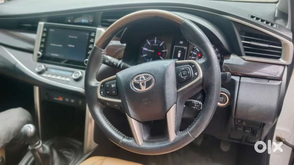 Toyota Innova Crysta [2020-ongoing] 2.4 Zx 7 Str, 2022, Diesel