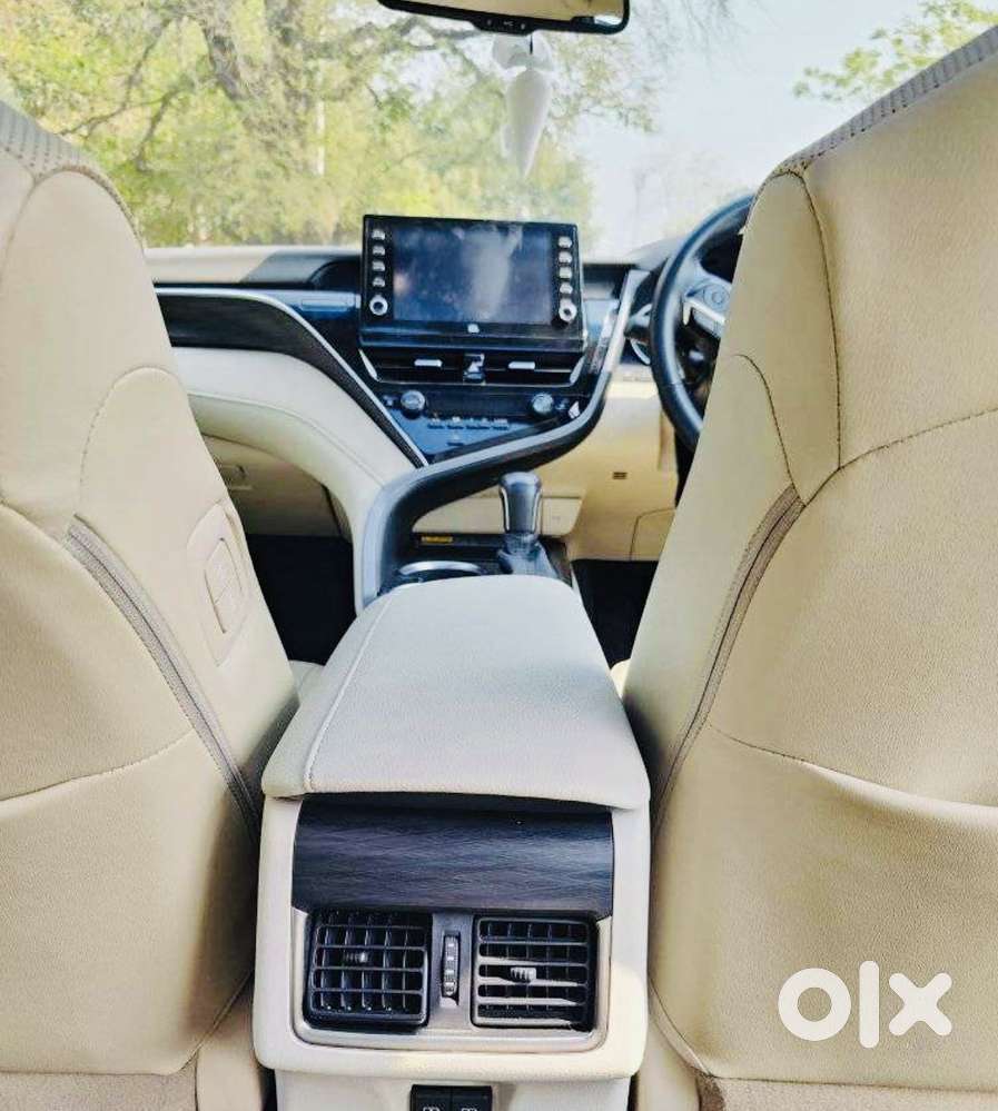 Toyota Camry Hybrid, 2024, Petrol