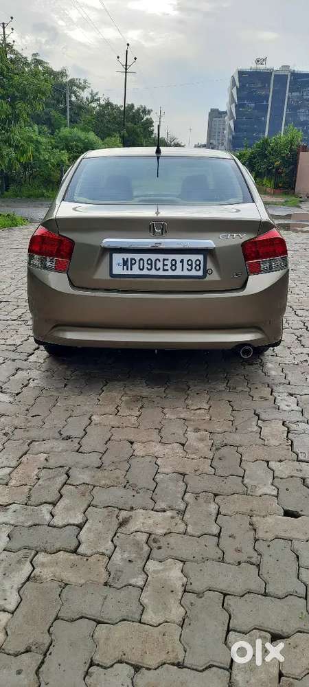 Pure Petrol Honda City V Top Model