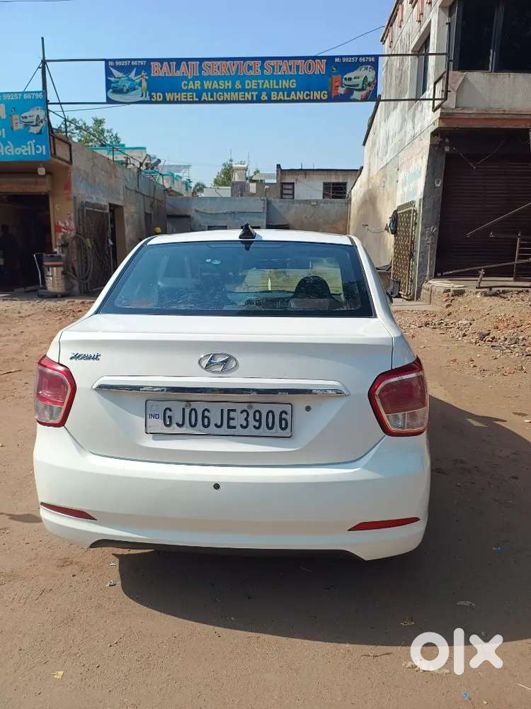 Hyundai Xcent 2015 Cng & Hybrids 139000 Km Driven