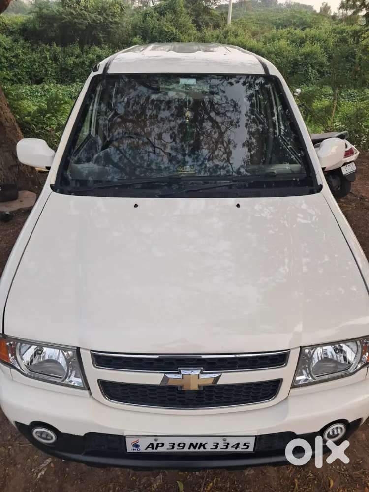 Chevrolet Tavera 2016 Diesel Well Maintained